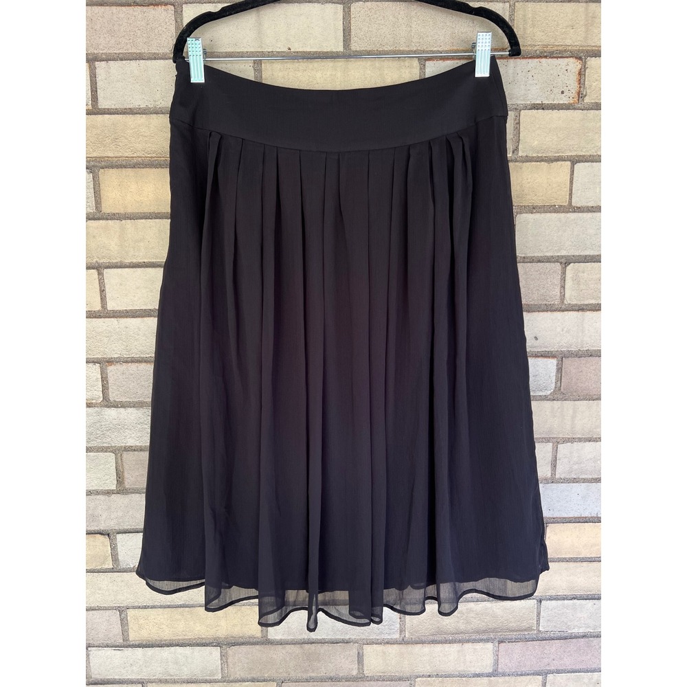 White House Black Market Black Pleated Chiffon Knee Length Midi Skirt Size 10 - Picture 5 of 5